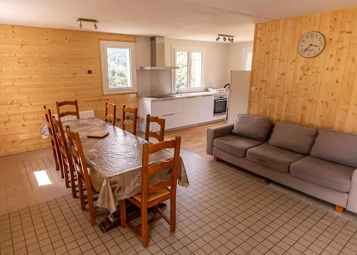 Maison De Montagne Proche Gavarnie 12-14 Personnes